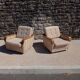 Paire de fauteuils vintage en bois et tissu