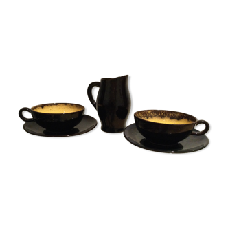 Quimper duo cups and under cups and its small milk jar