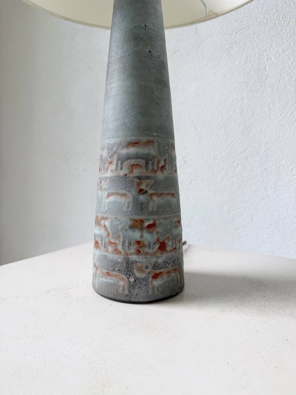 Lampe de table céramique bleue style 1950