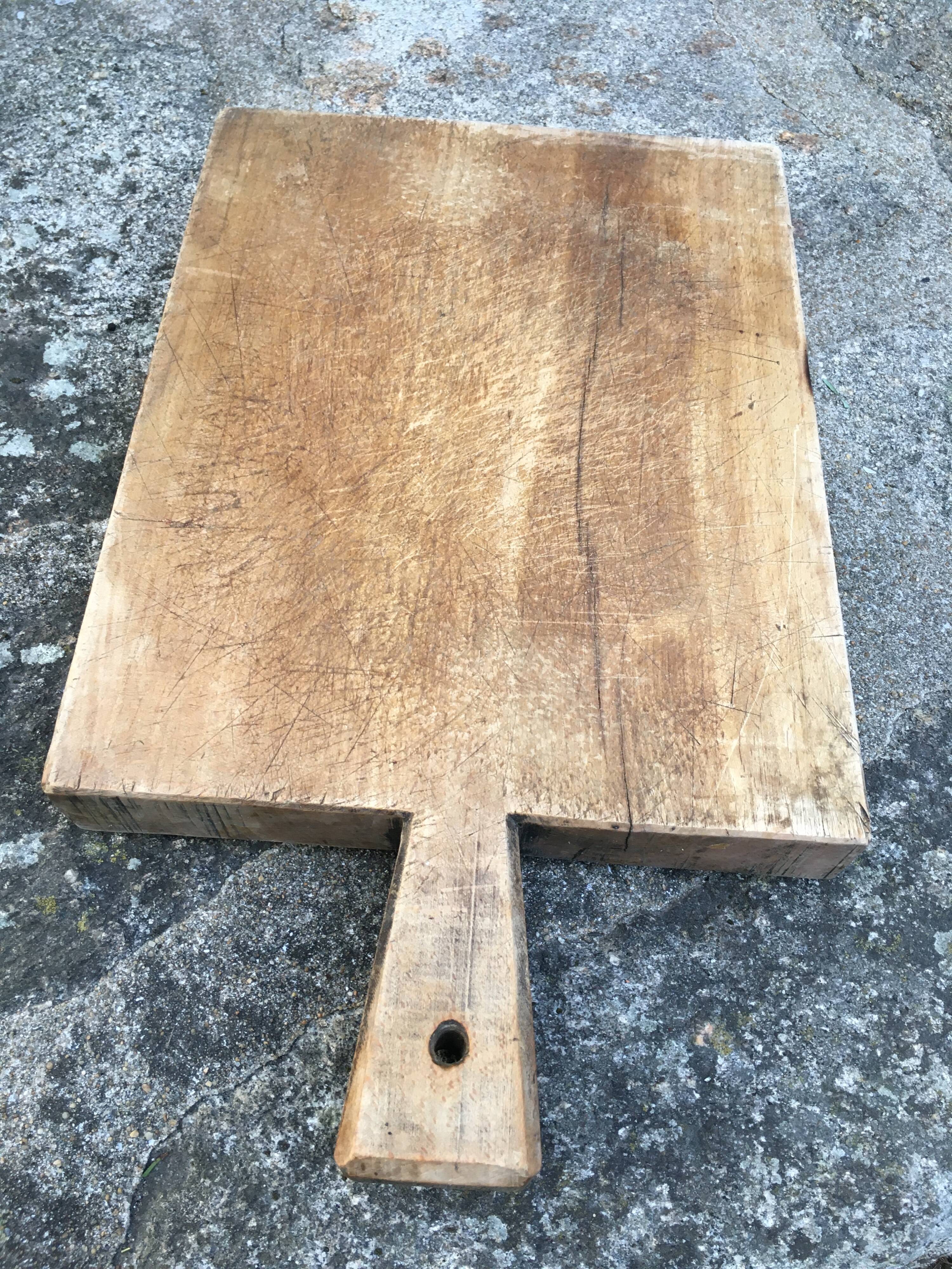 Wooden cutting board