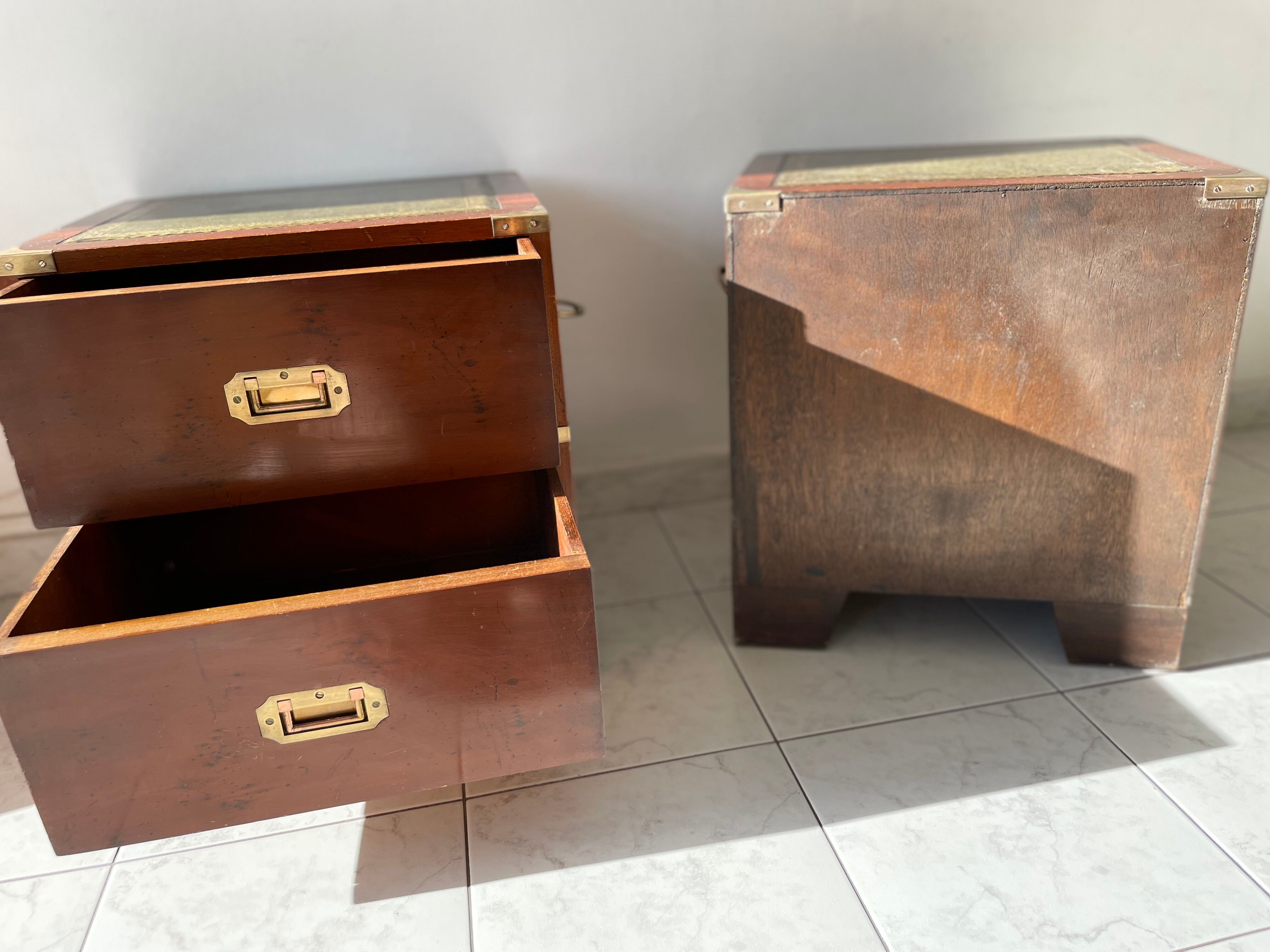 Paire de chevets de campagne militaire anglaise