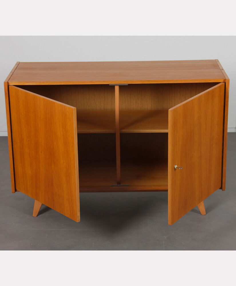 Vintage chest of drawers by Jiroutek for Interier Praha model U-450, 1960