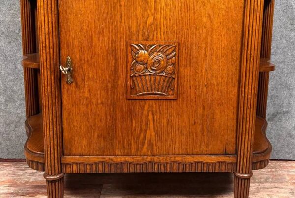 Dans le gout de Dufresne: buffet desserte époque Art Nouveau en chêne