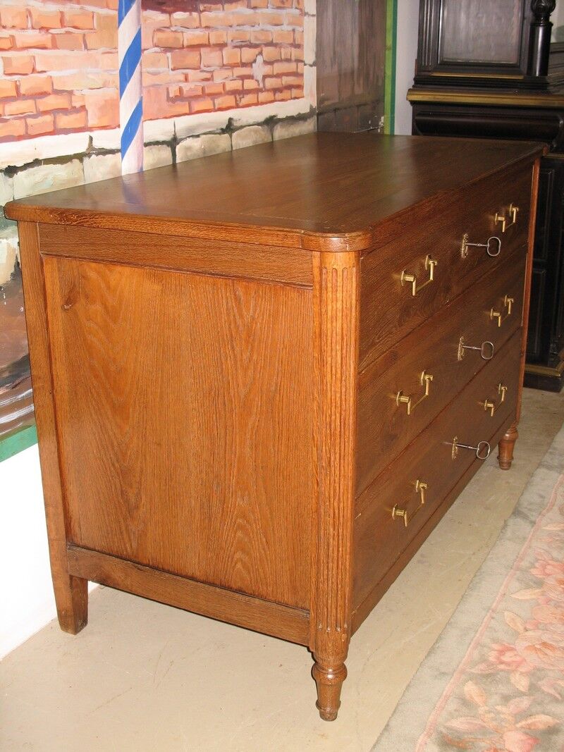 Louis XVI dresser in oak XIX