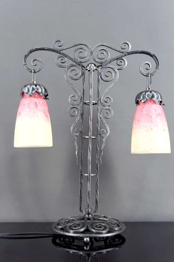 Importante Lampe Bicéphale en Fer Forgé par Schneider, Art Déco, c. 1920