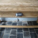 Farm table