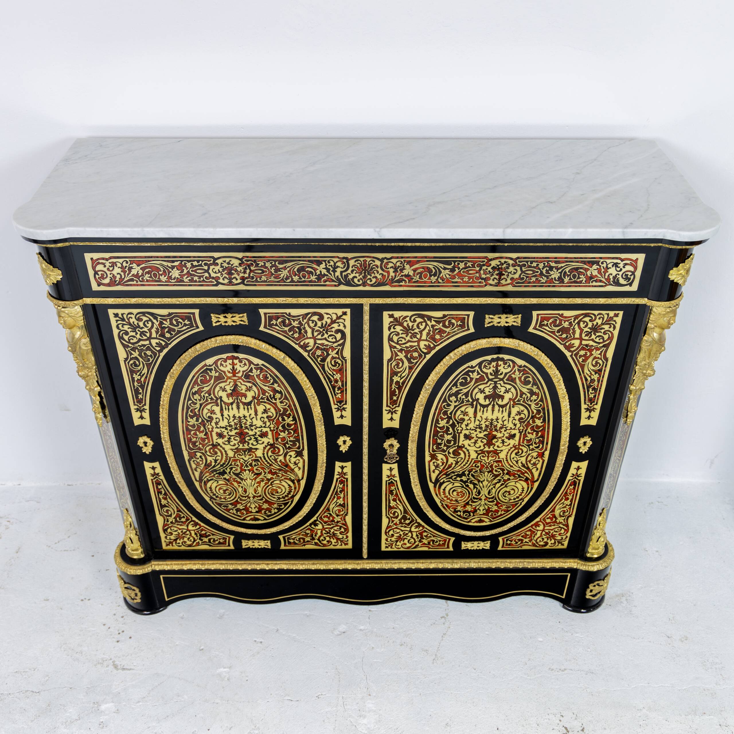 Commode Boulle style Louis XIV en écaille et laiton - XIXe