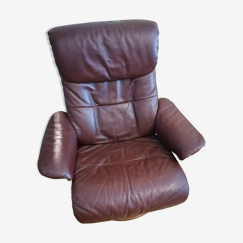 Bufle leather armchair
