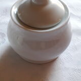 Set of 4 small covered pots in white porcelain