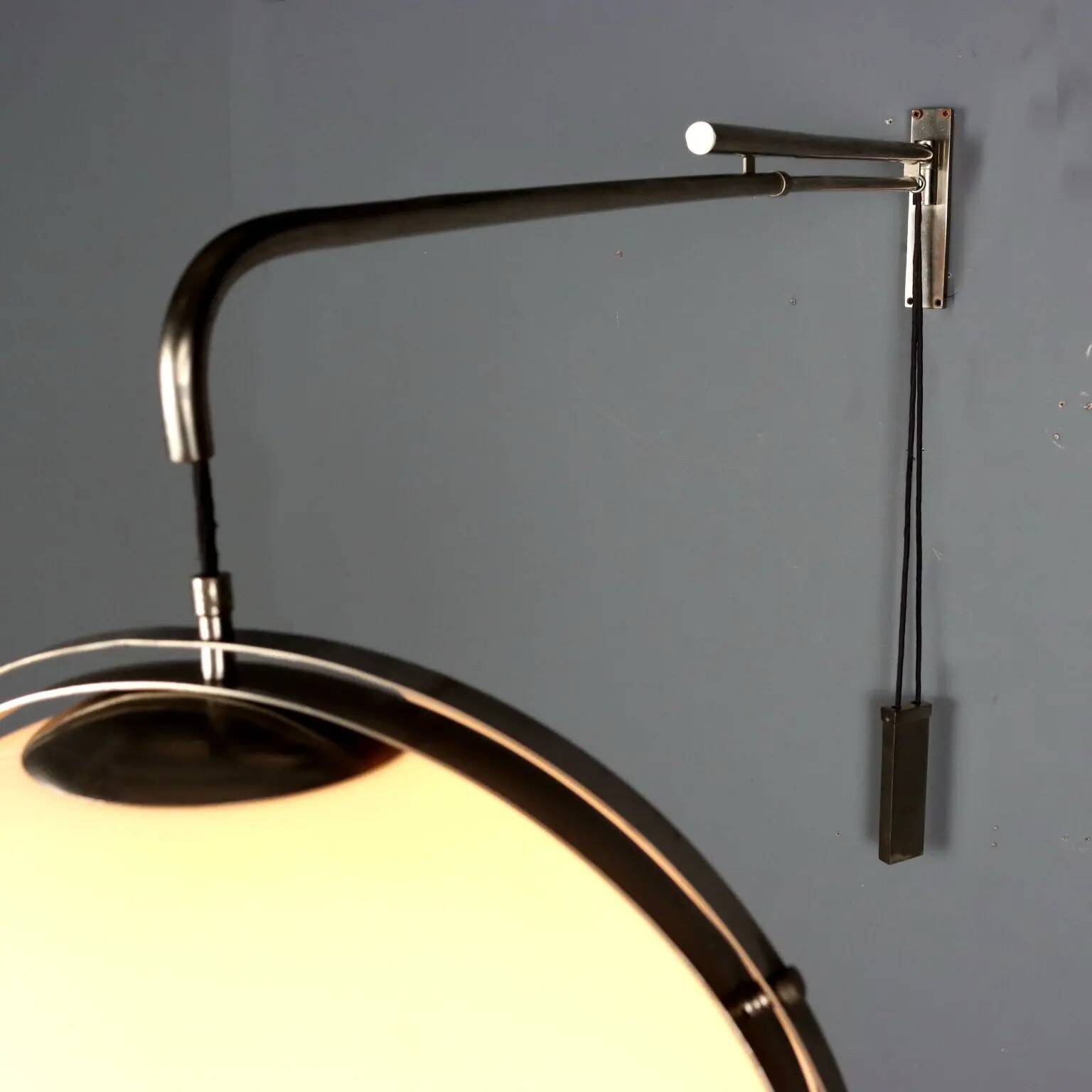 Vintage Space Age wall lamp in methacrylate and metal, 1970s design.