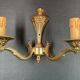 Paire d'applique en bronze stylisé classique