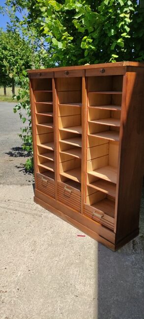 Filing cabinet, triple curtain furniture