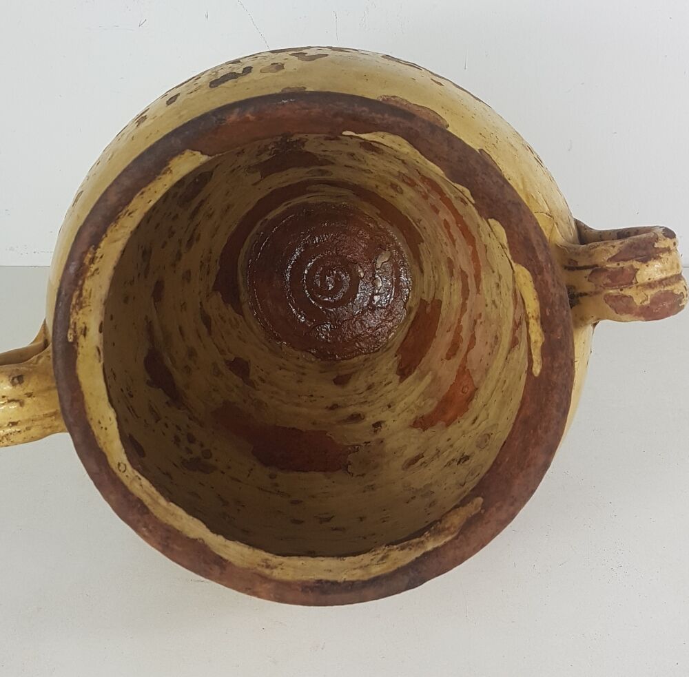 Terracotta grease pot