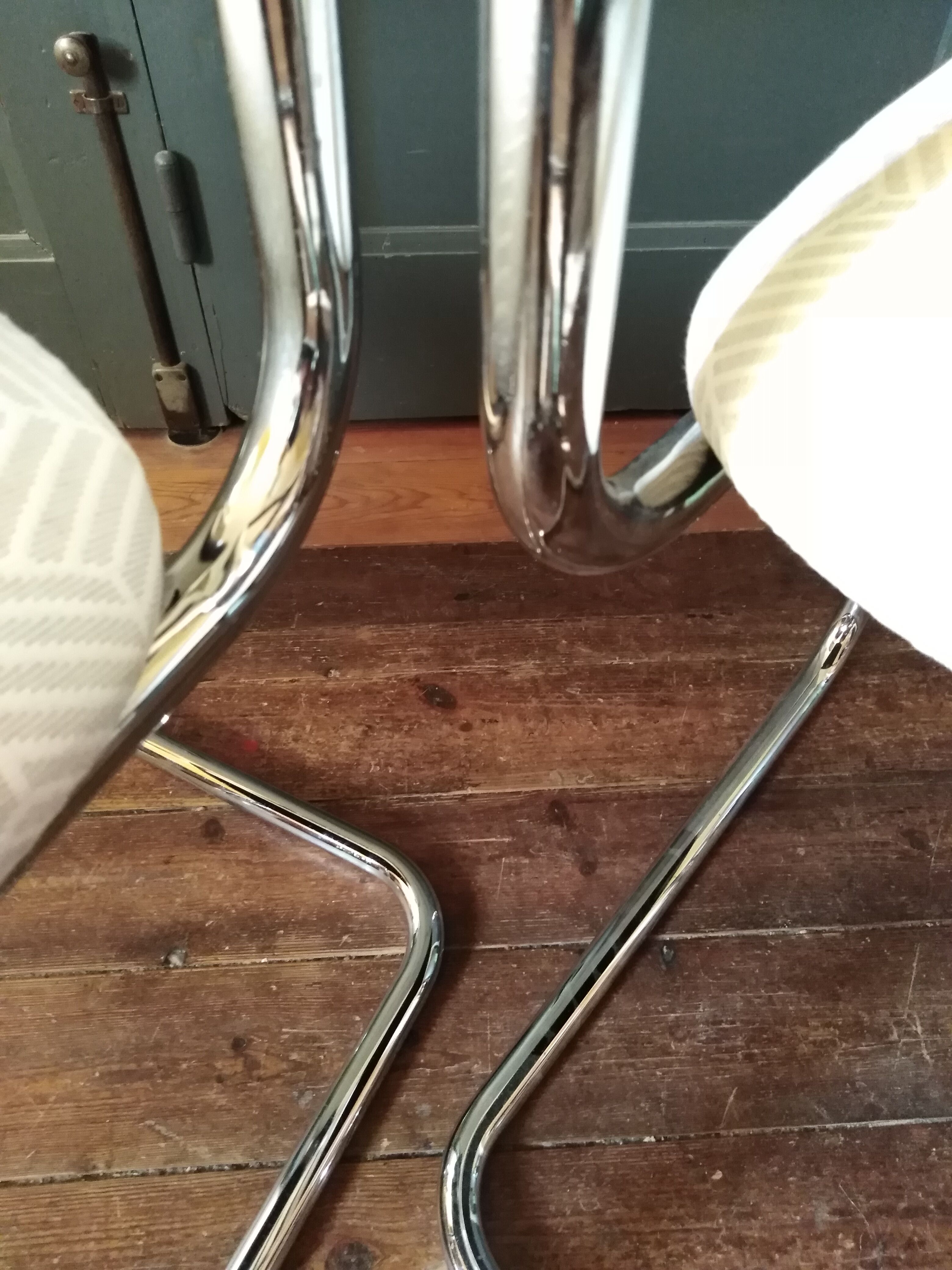 2 chairs cesca Marcel Breuer 1970