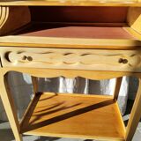 Writing table