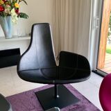 Fjord Moroso armchair with its pouf, design Patricia Urquiola 2002, steel and smooth black leather