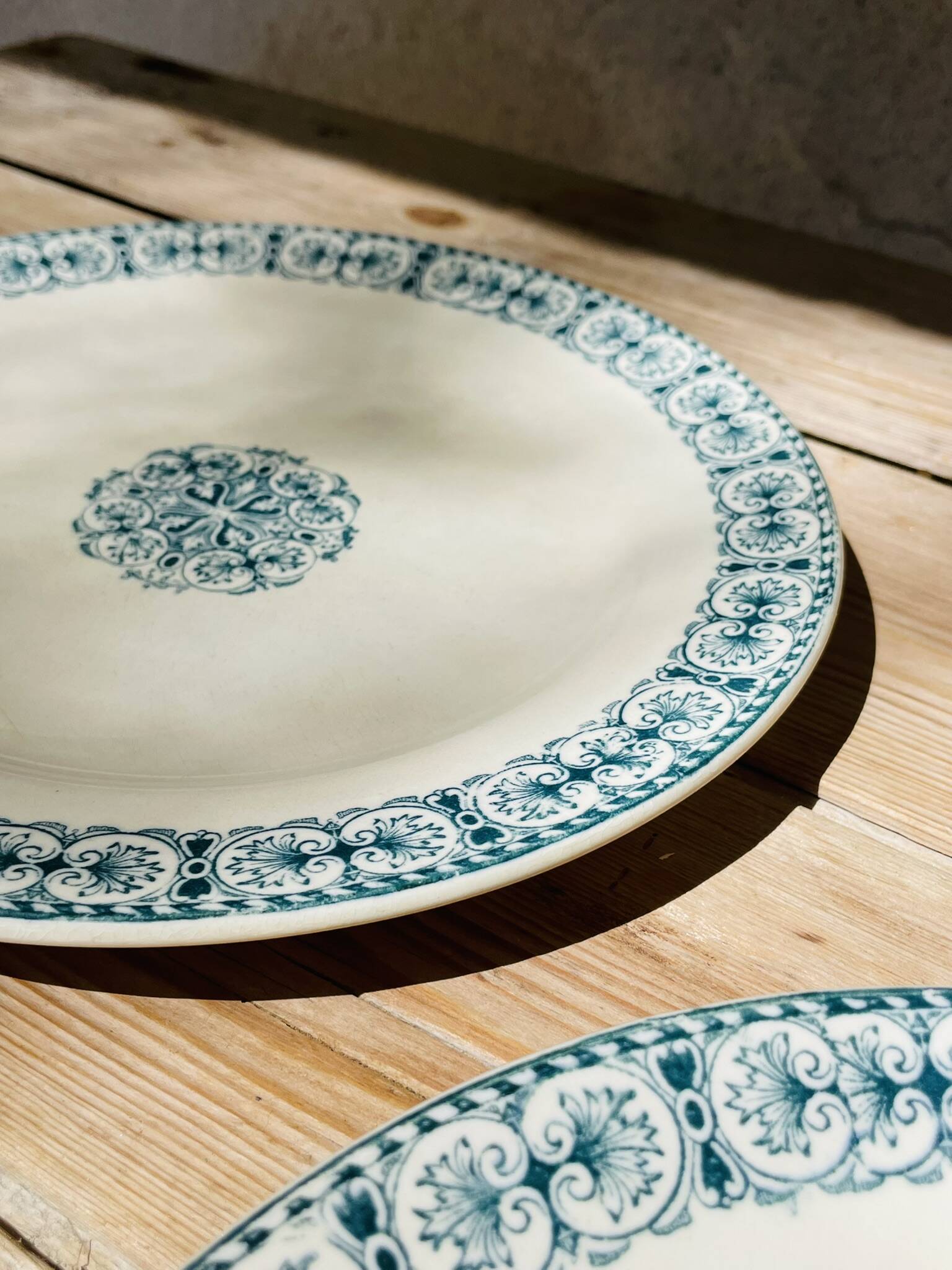 2 flat iron earth plates Jules Vieillard Bx