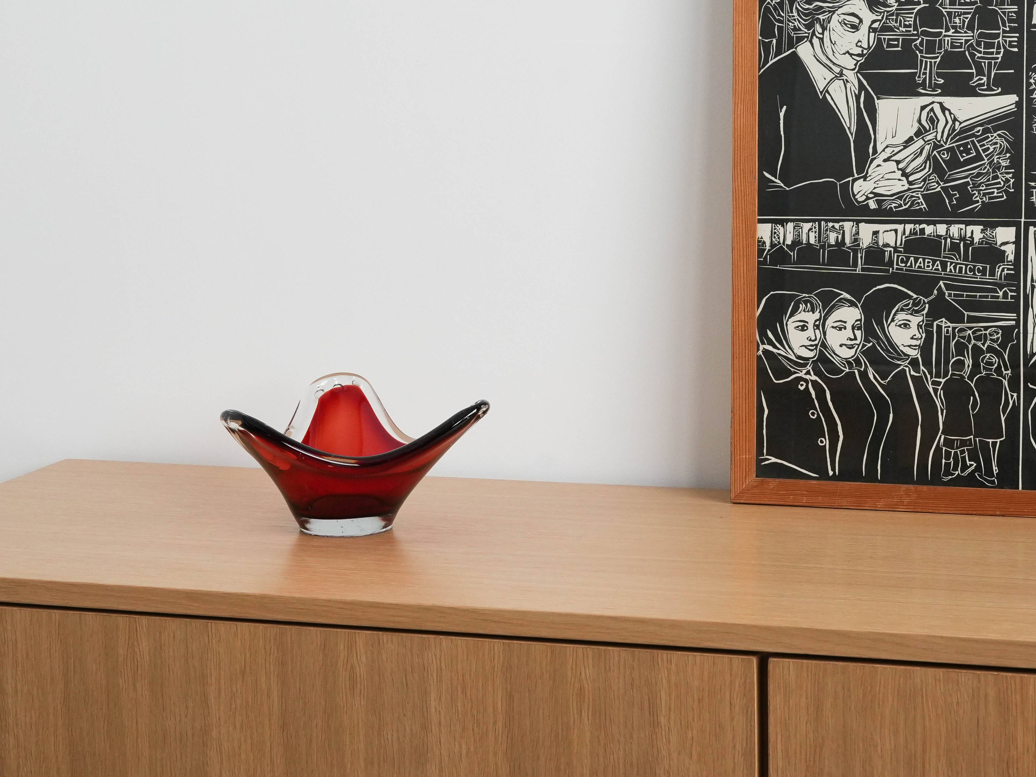 Ruby platter, Murano glass, Italian design, 1960s, made in Italy