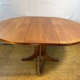 Mid-Century Retro Vintage Teak Extending Round Dining Table by Parker Knoll