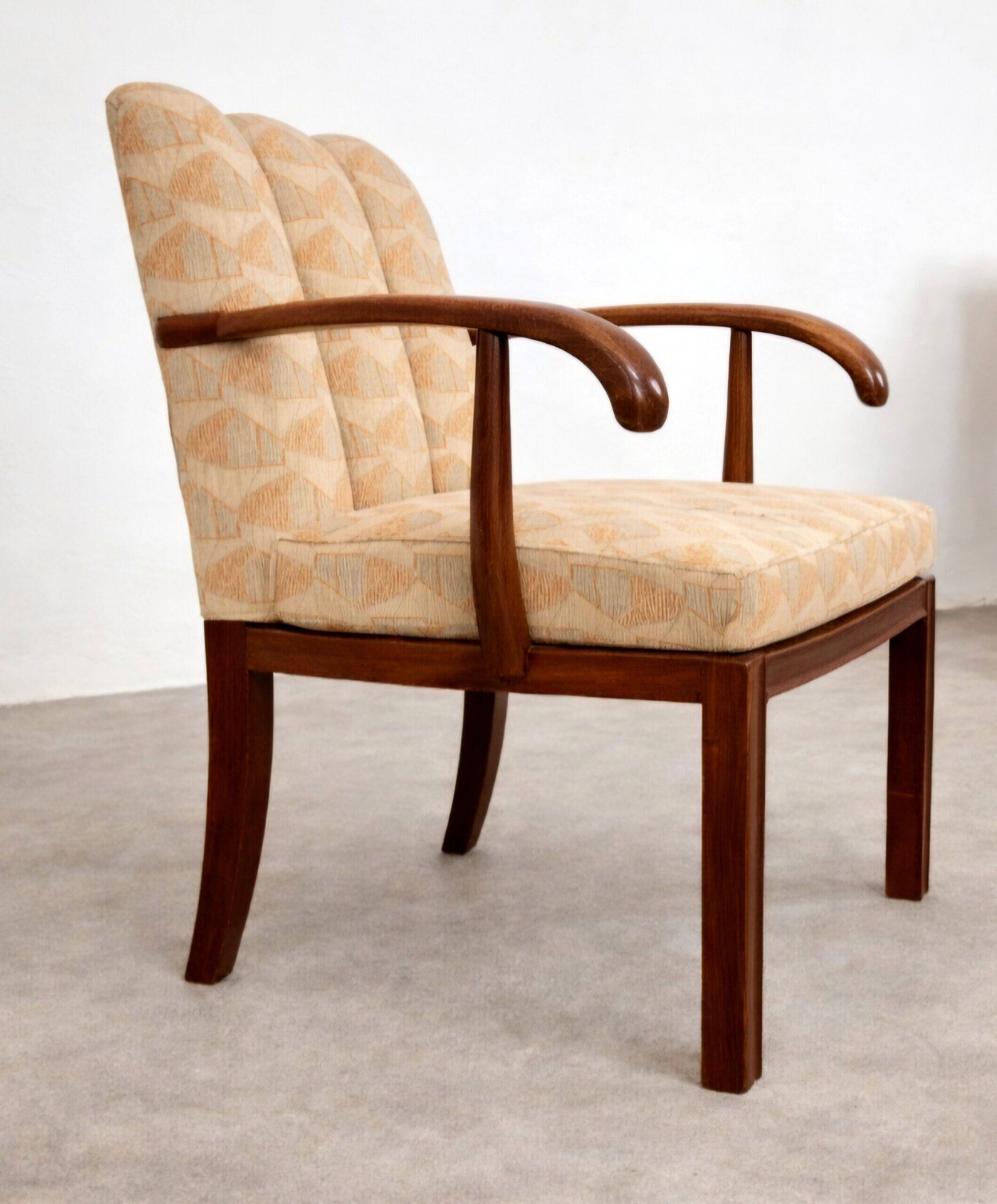 Ensemble de banc de salle à manger et de fauteuil, Vienne-Budapest, vers 1930.