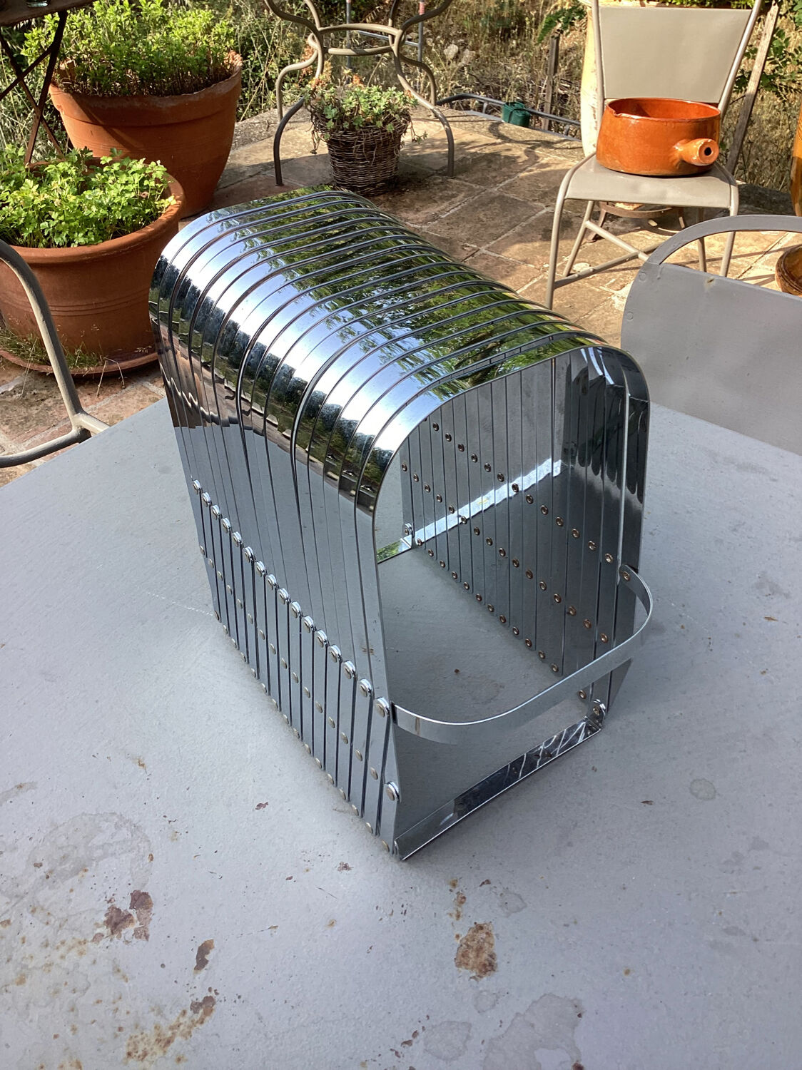 Vintage Luther Evans magazine rack