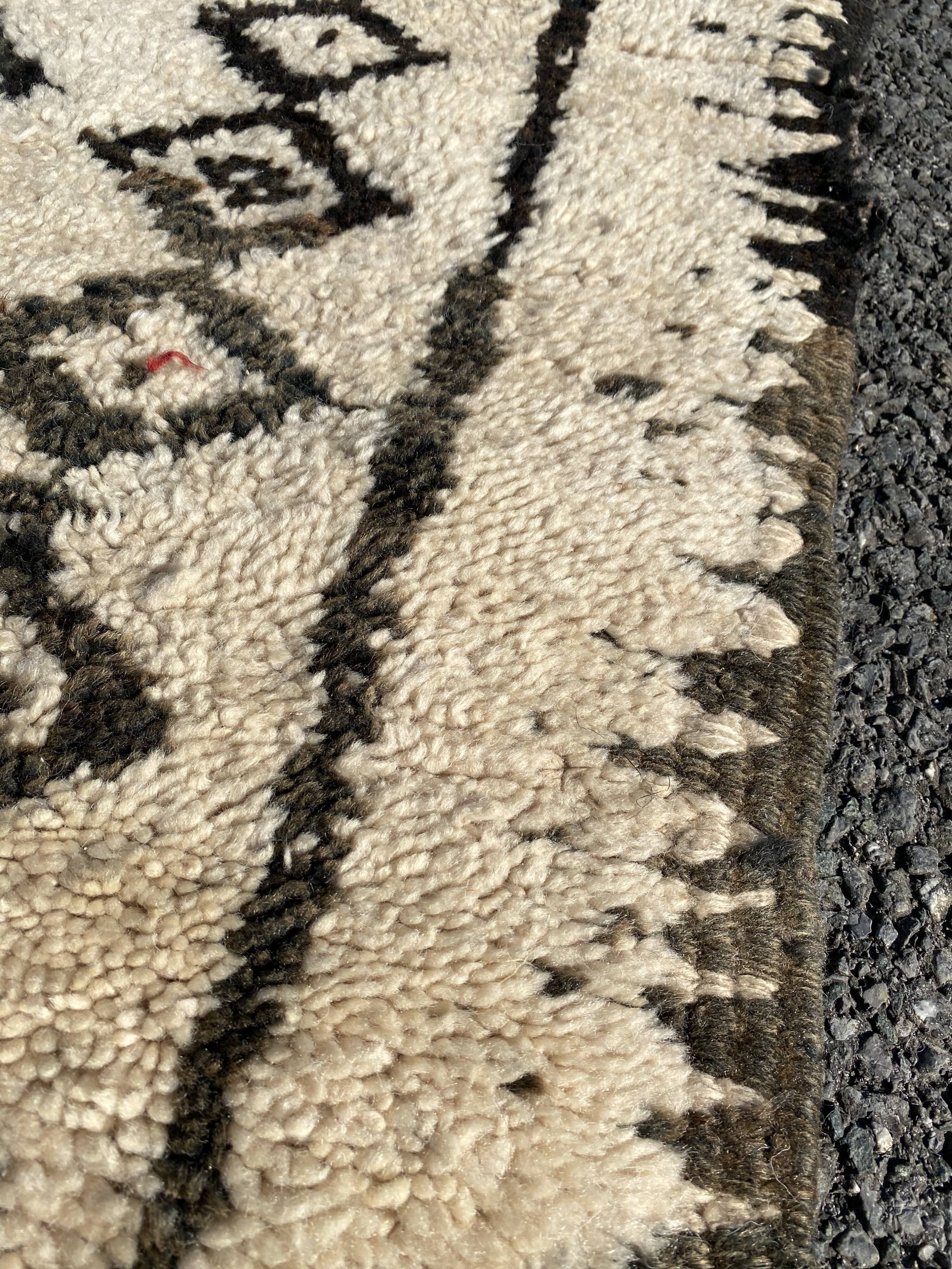 Beni Ouarain vintage berbere carpet 90x210 cm