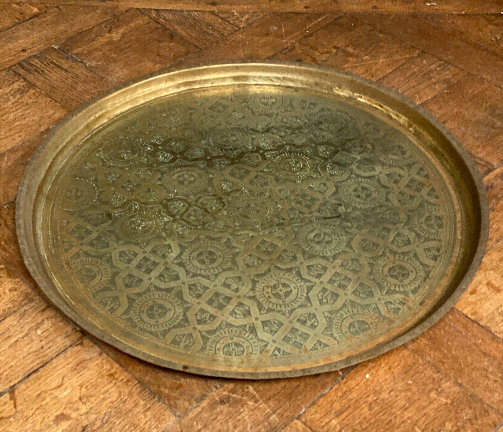 Oriental tea tray in copper or brass richly decorated 20th century