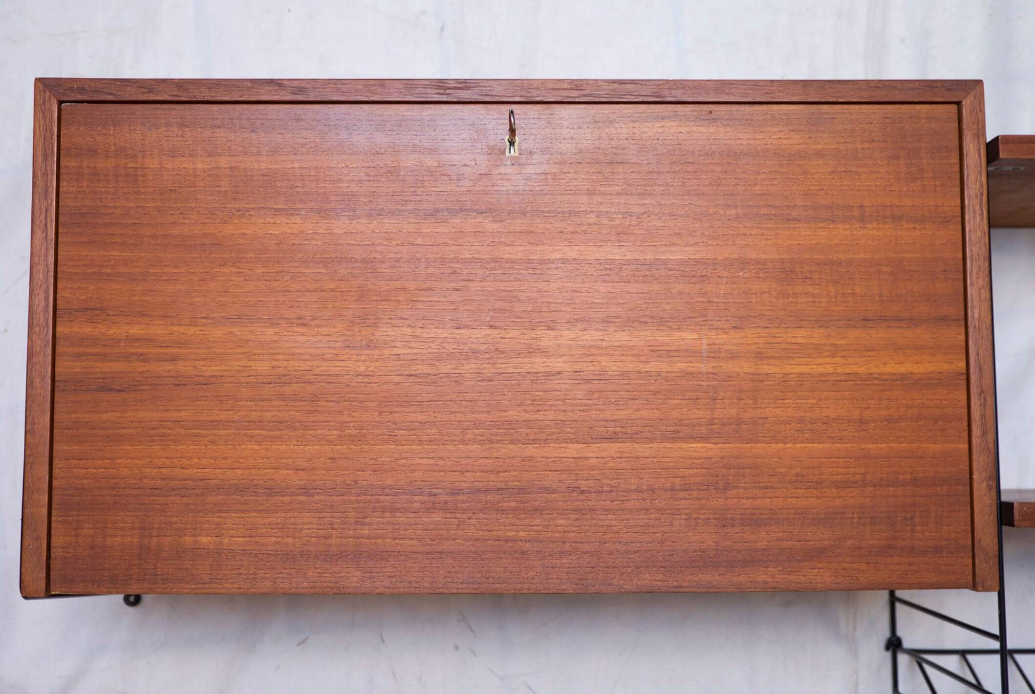 Recipient teak shelf - magazine holder by Kajsa - Nils "Nisse" Strinning for String 1960s