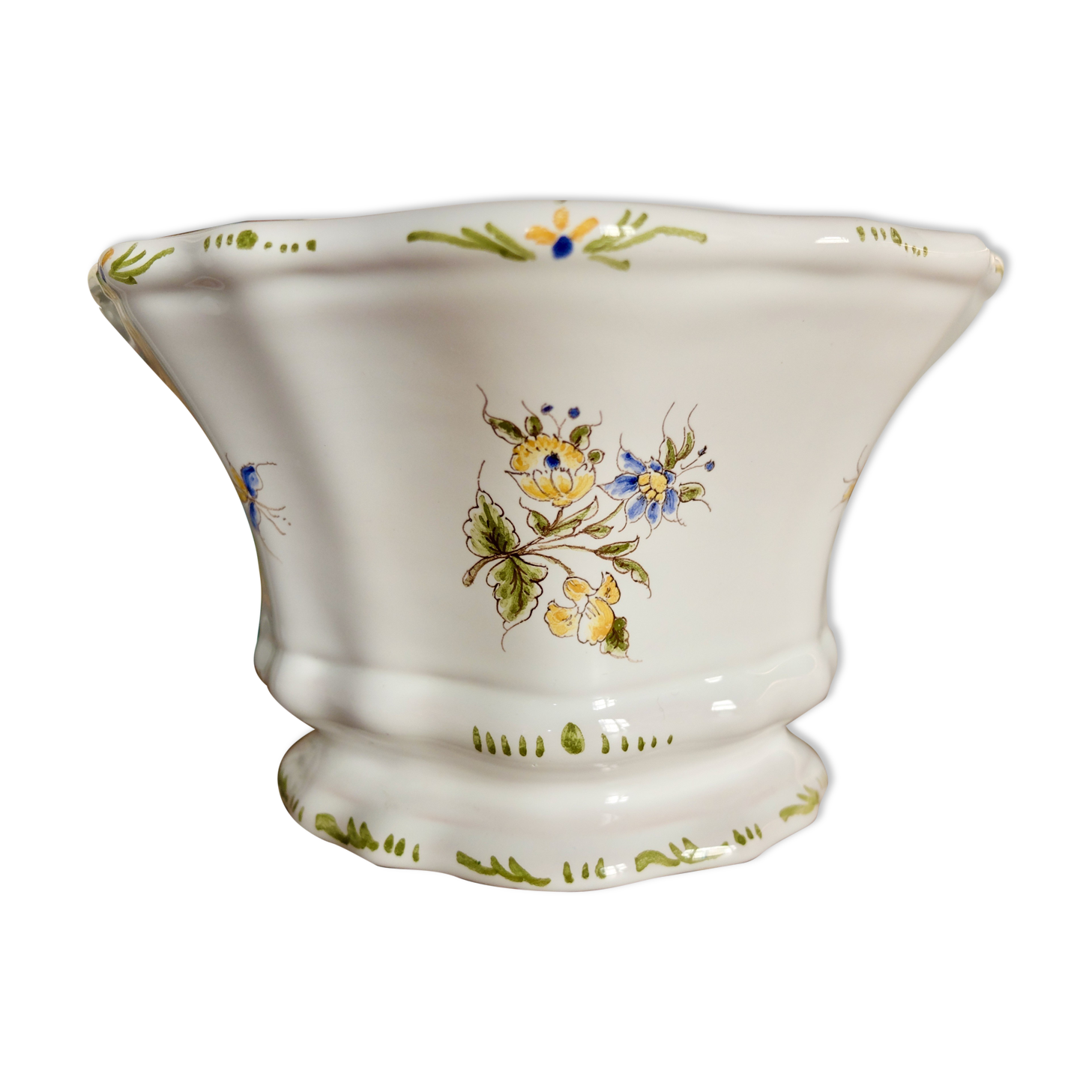 Vase flowers Moustiers