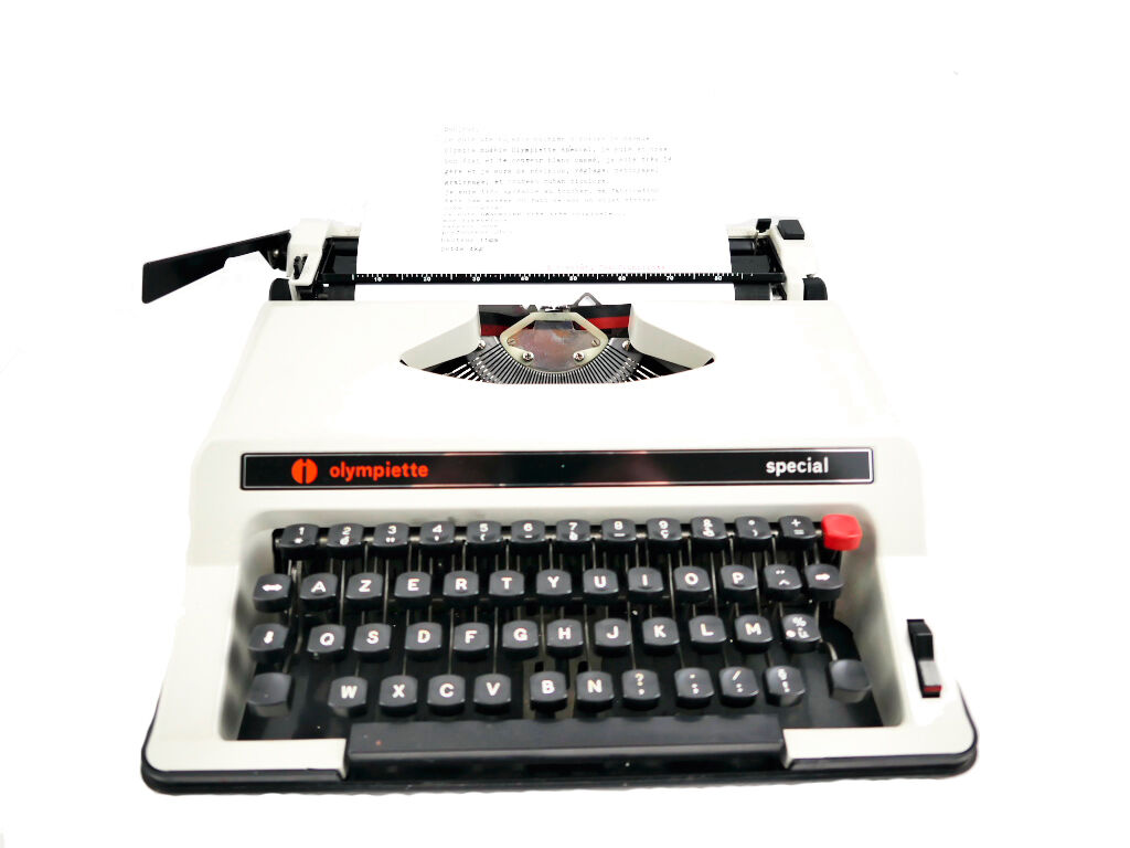 Olympiette special olympia grey typewriter