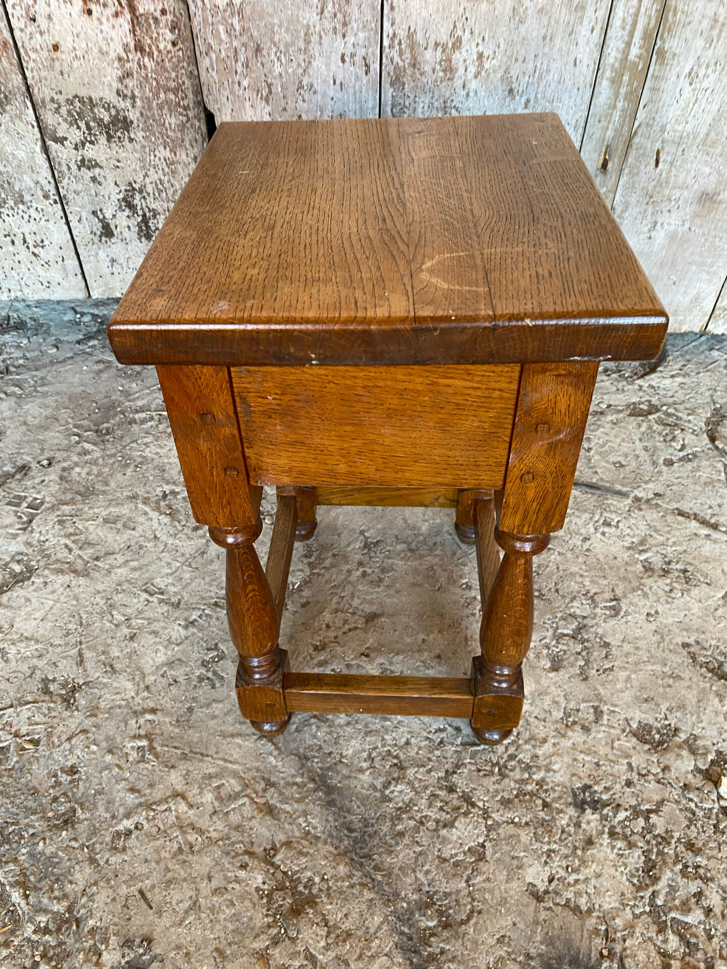 Vintage Solid Oak Nightstand with Storage #E105