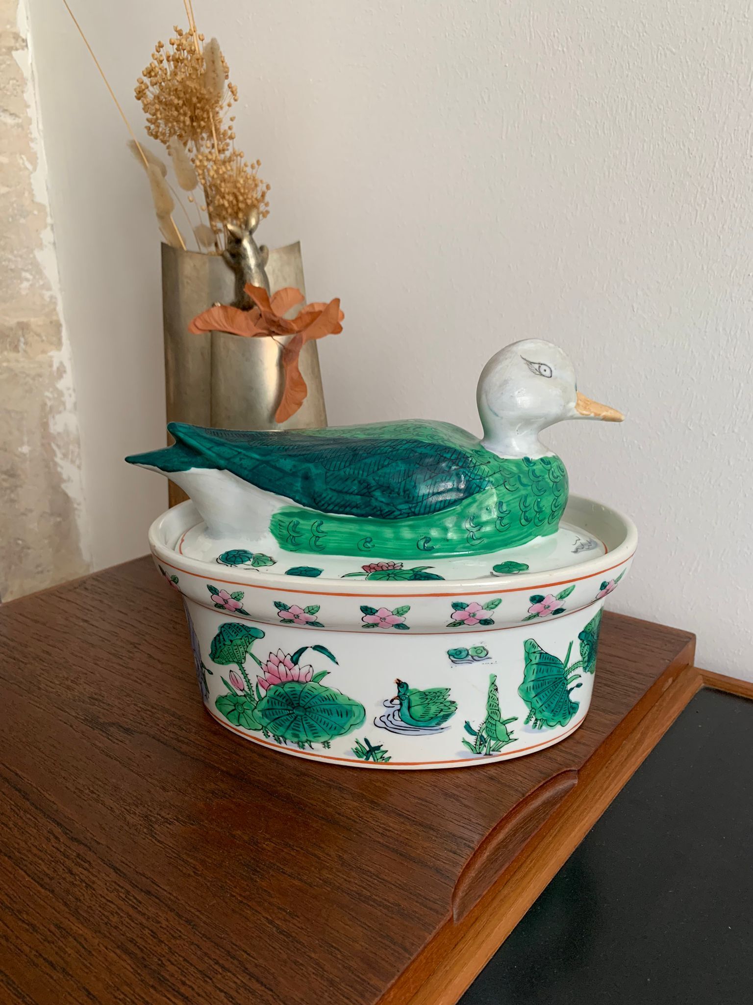 Hand-painted ceramic duck slip 1970
