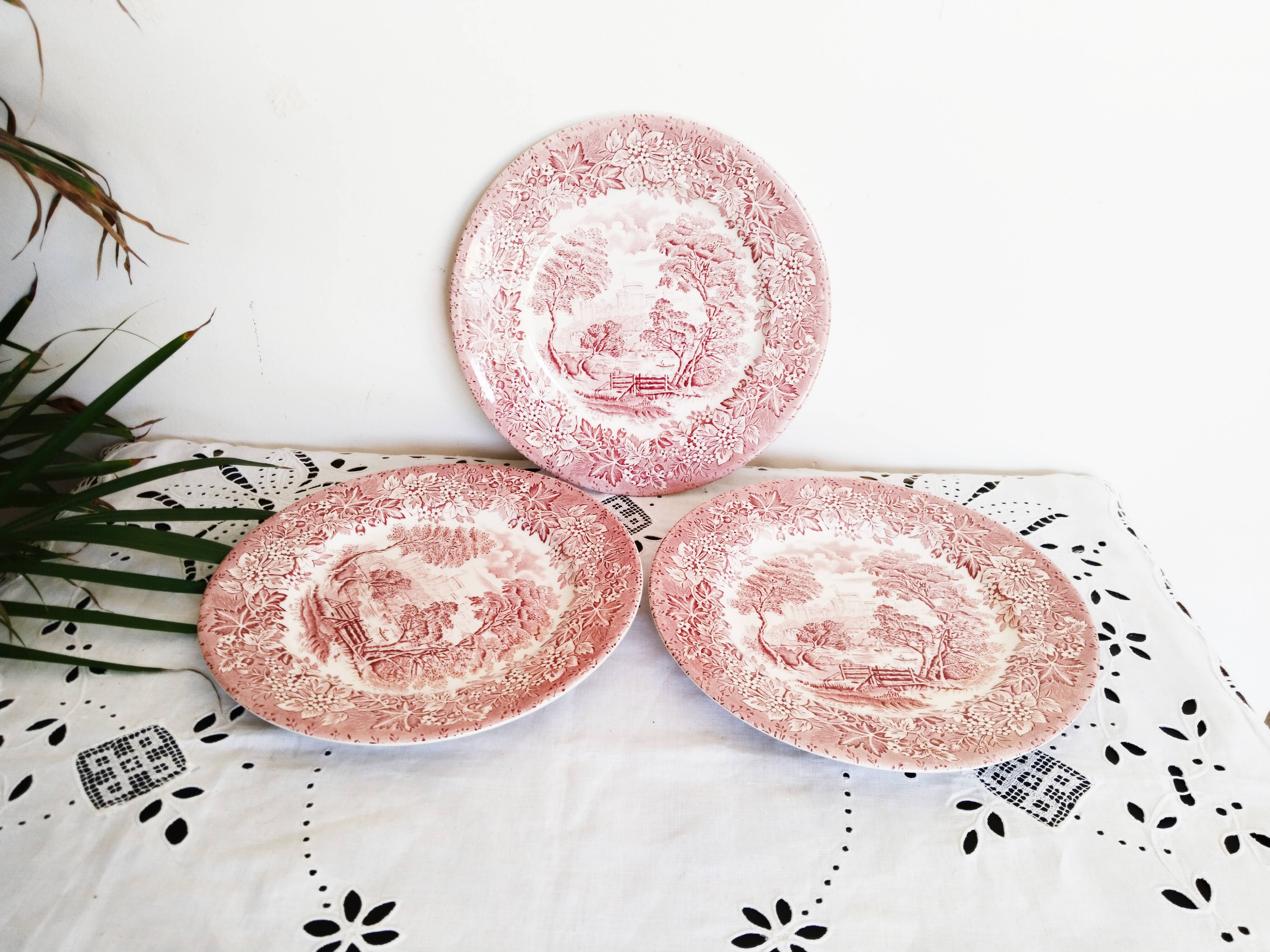 3 Red English porcelain dinner plates, England