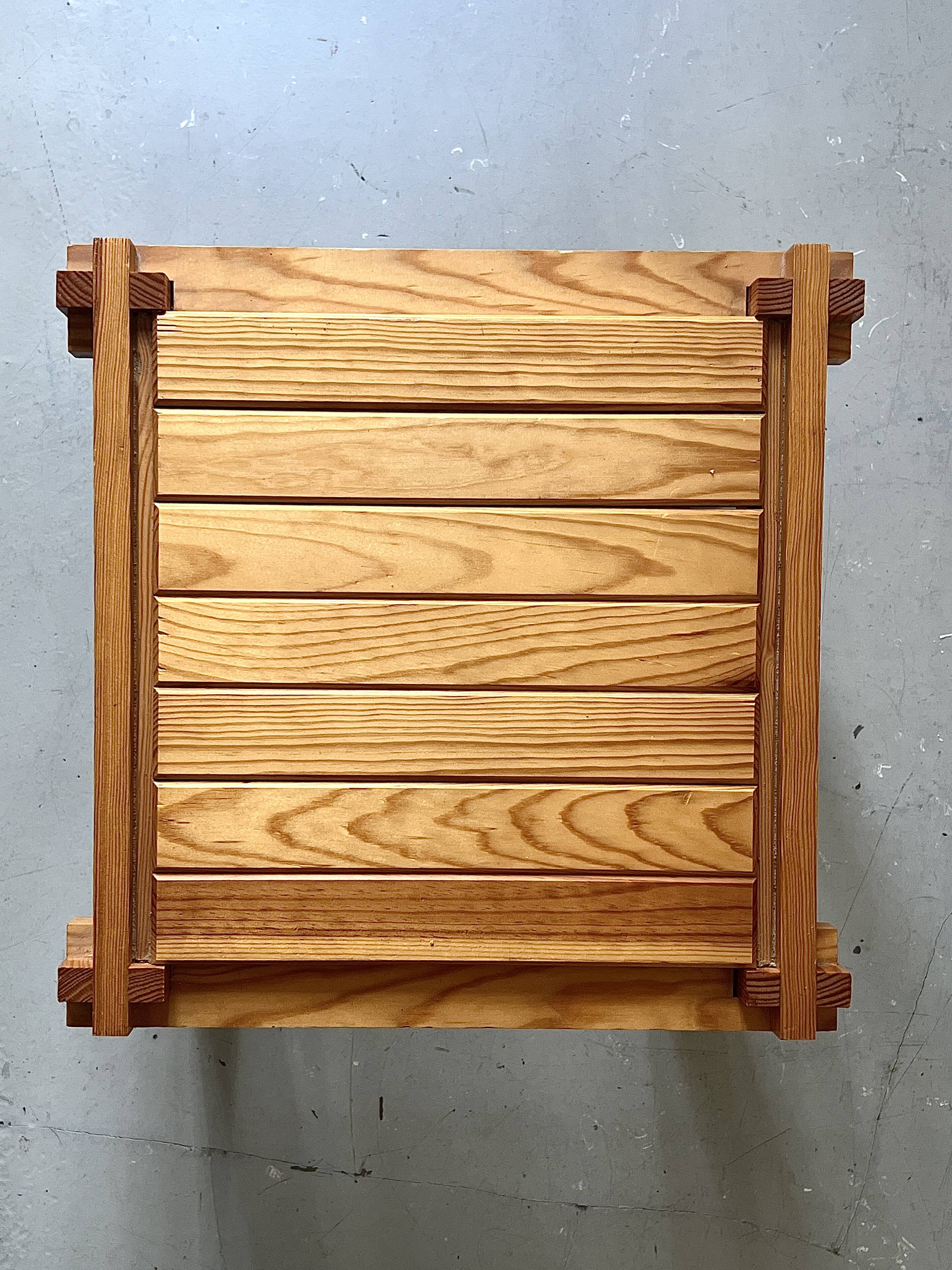 Modernist pine side table / bedside table, 1970 design.