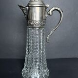 Pourer cut crystal decanter
