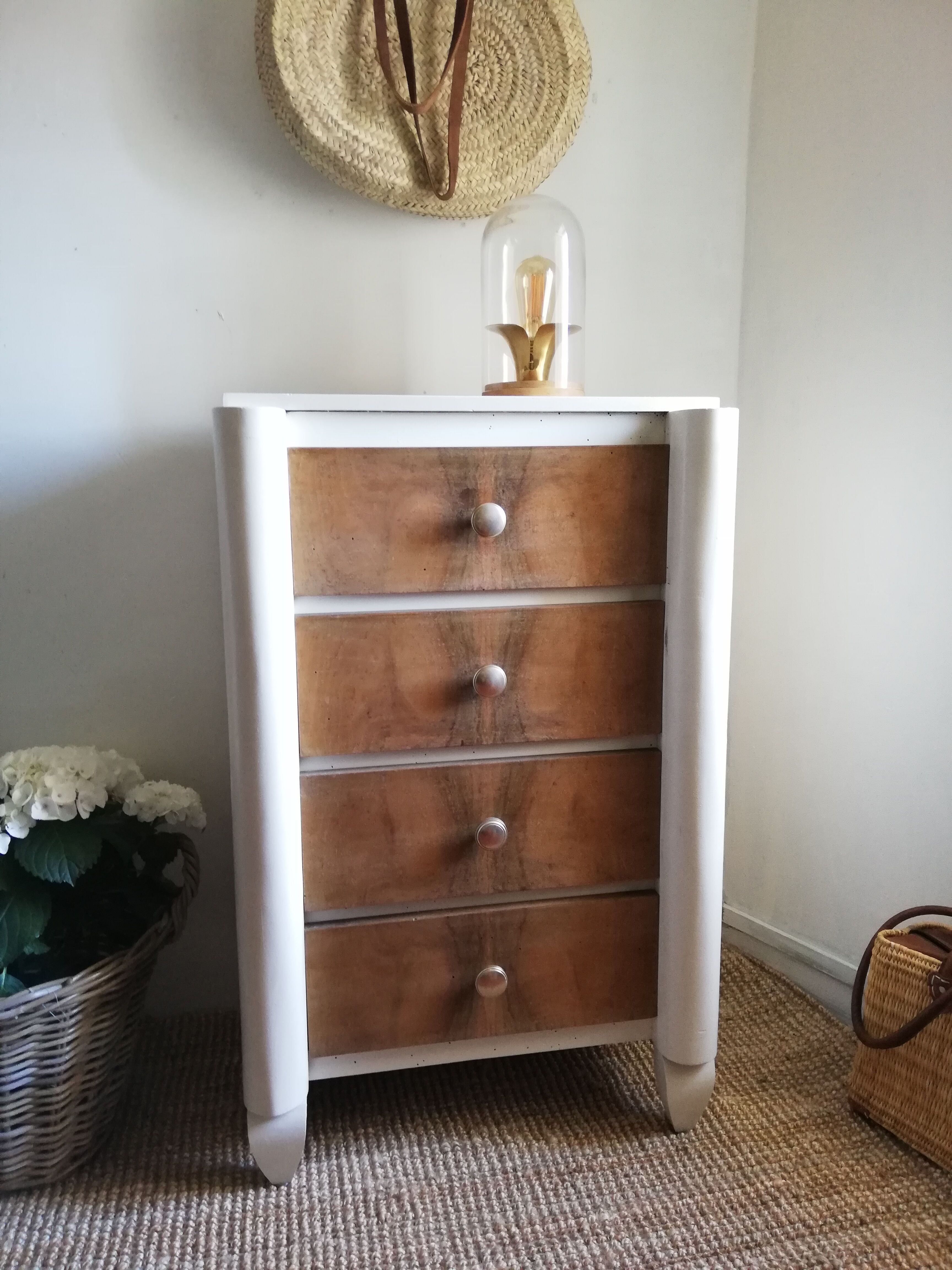 Art deco dresser