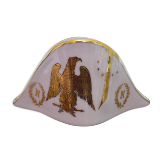 Napoleon bicorne ashtray in luxury porcelain and gilding