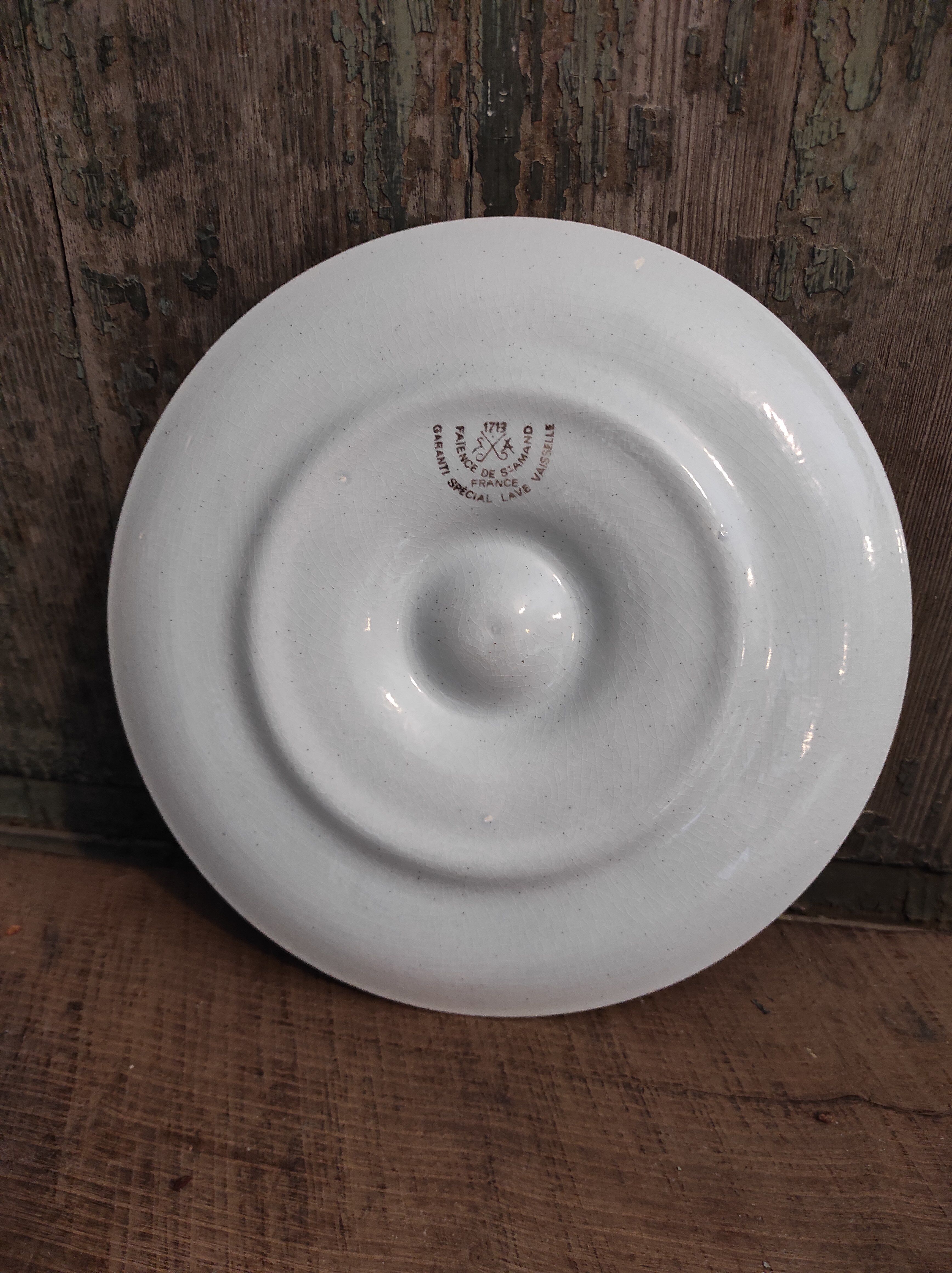 Vintage french oyster plate in white and green majolica