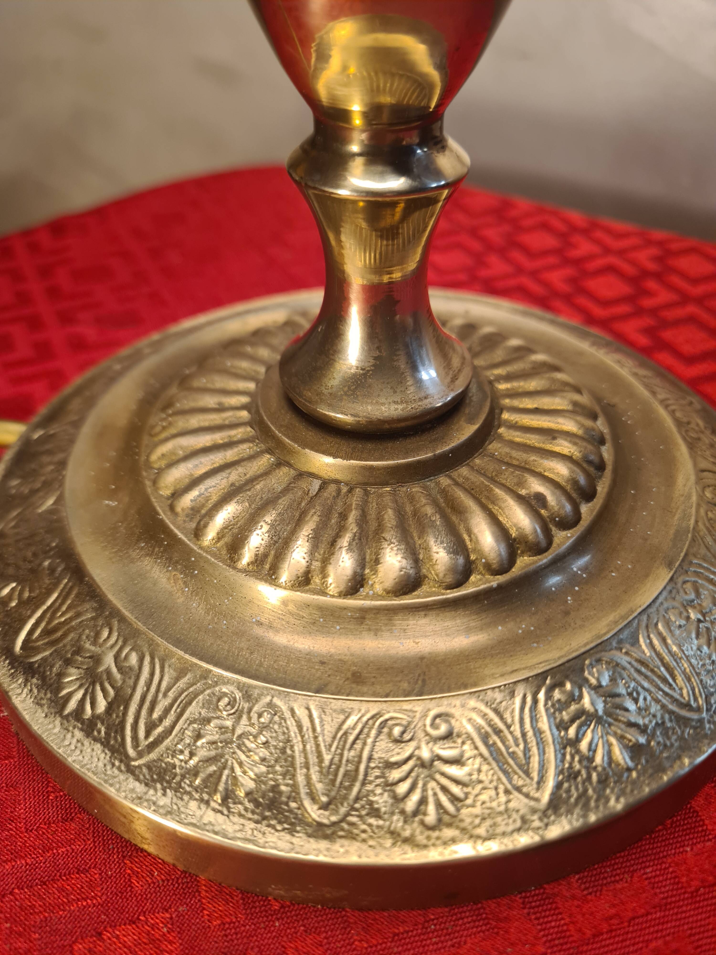 large solid brass lamp classic 1970 electric ok, 68x35 very elegant