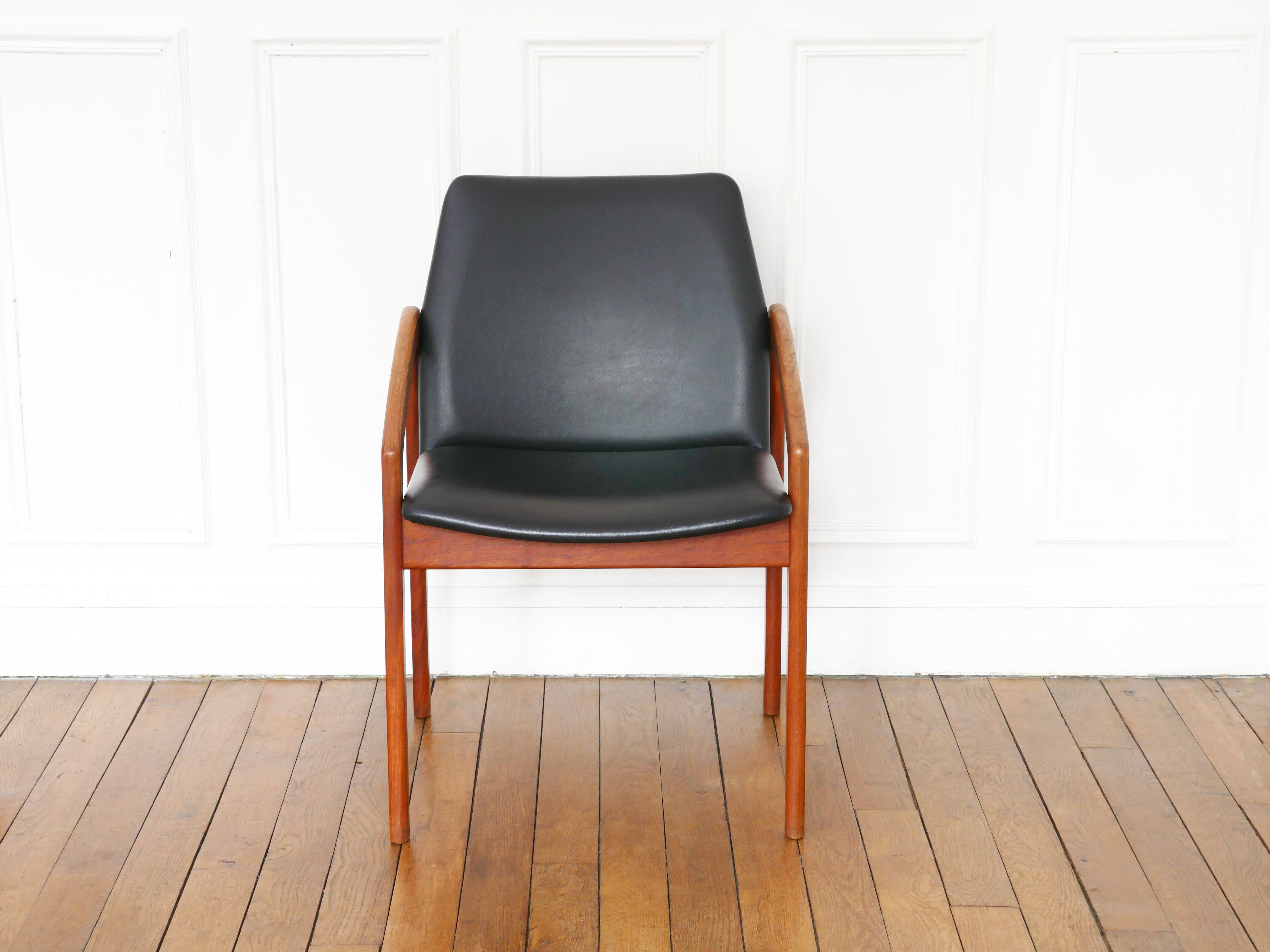 Fauteuil par Henning Kjærnulf pour Korup Stolefabrik