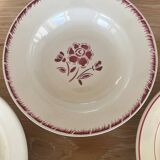 Set of 4 mismatched soup plates