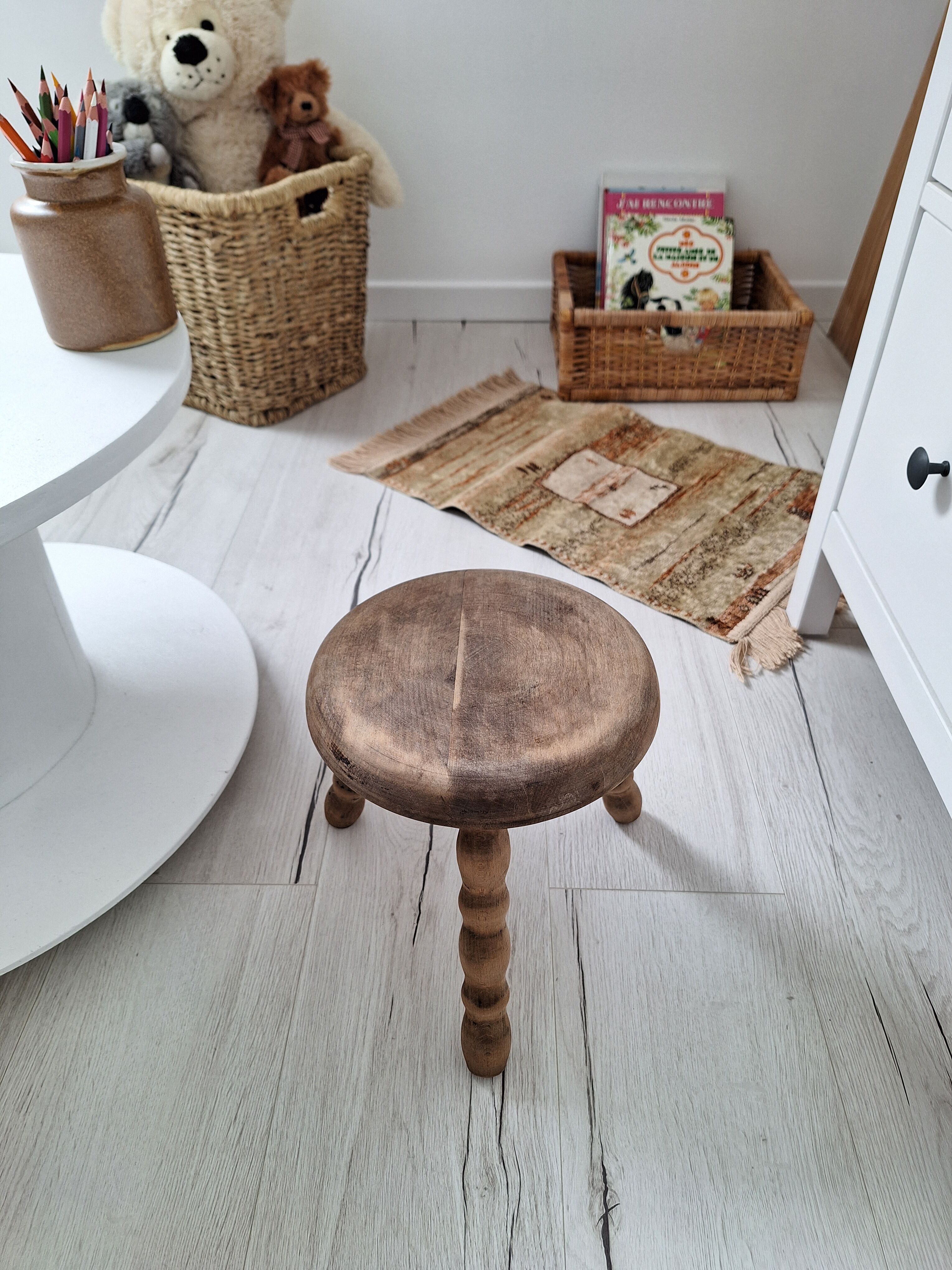 Vintage tripod stool