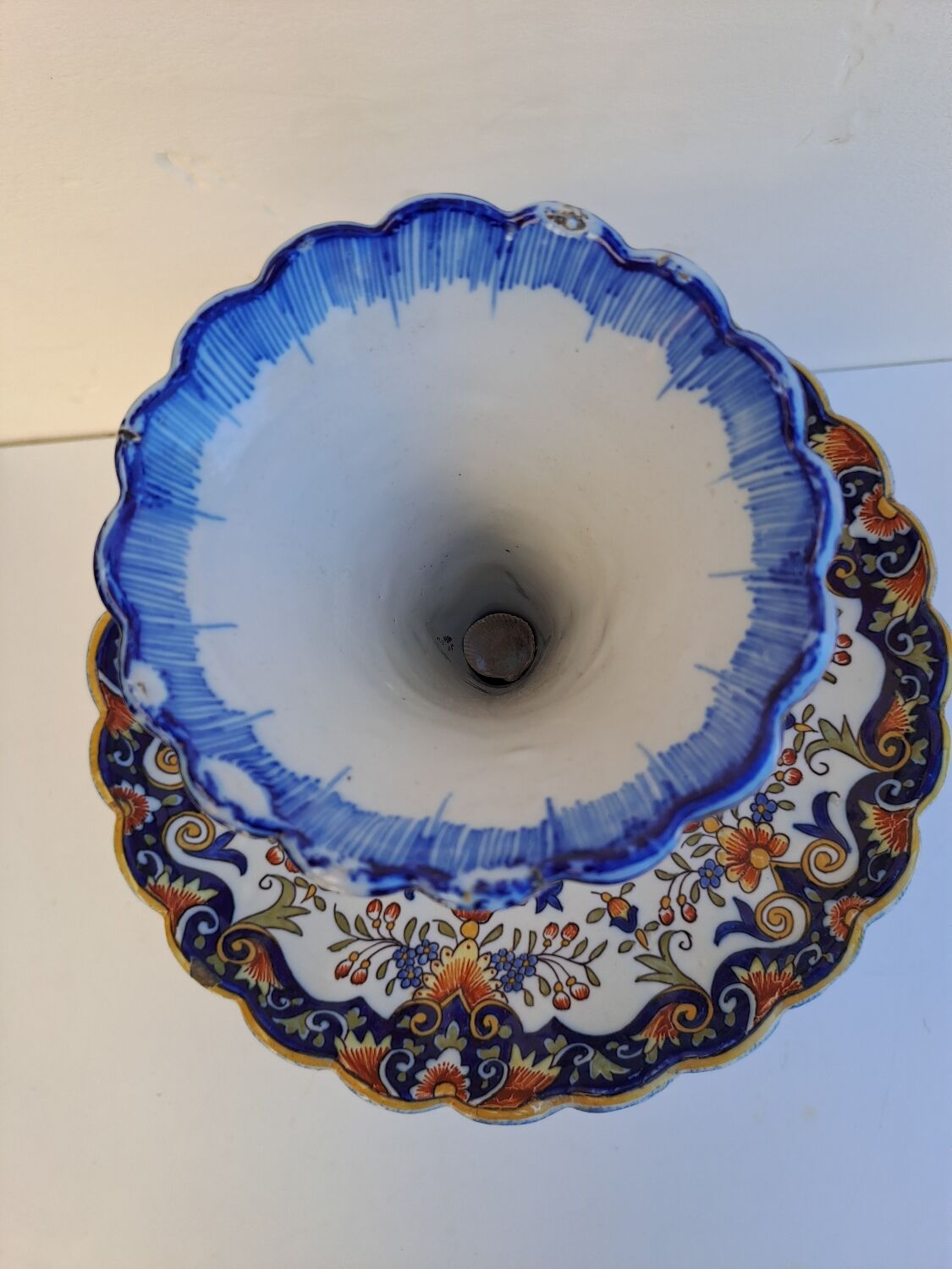 Bouquetière centerpiece Geo Martel desvres