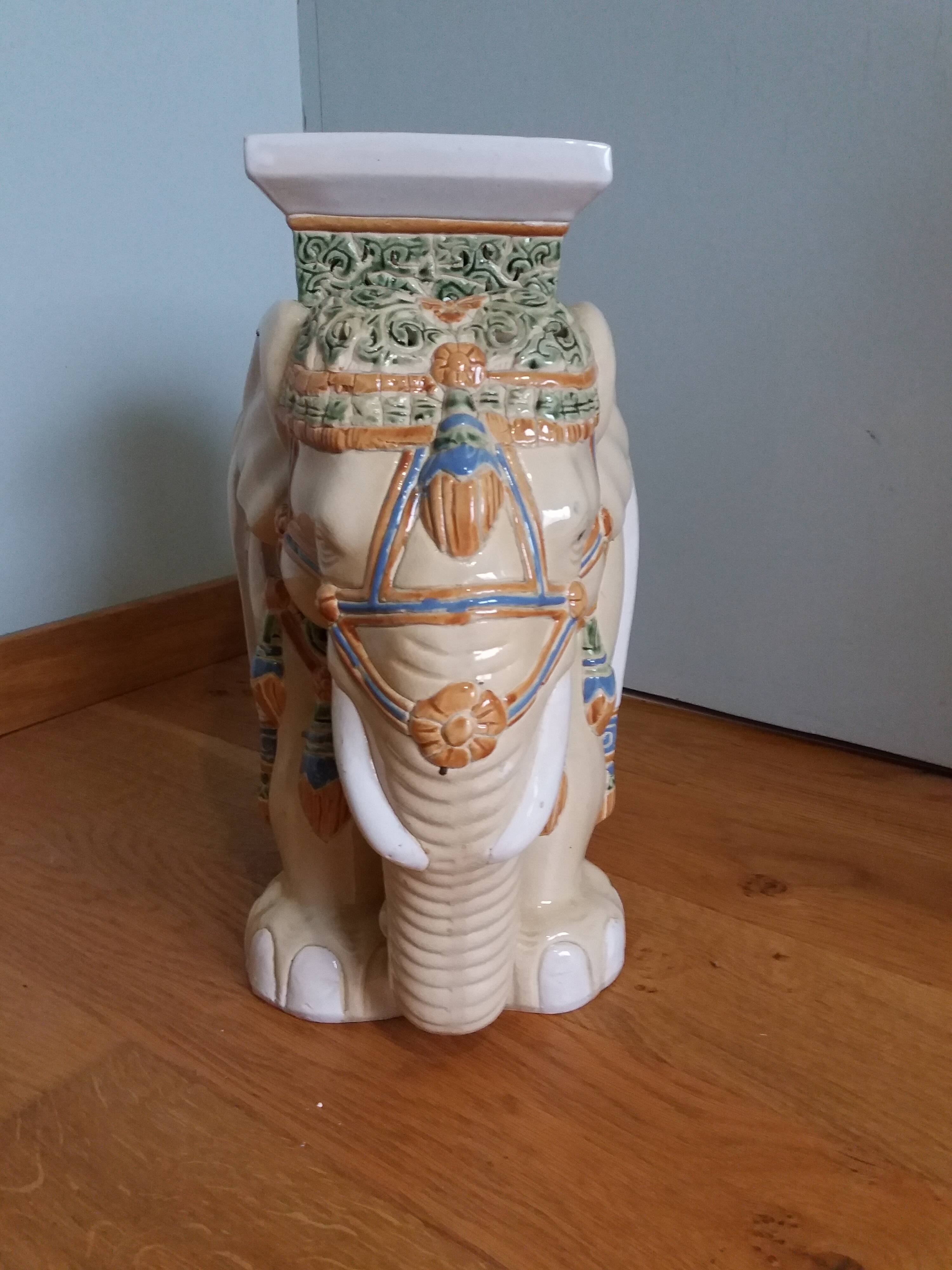 Eléphant céramique ajourée