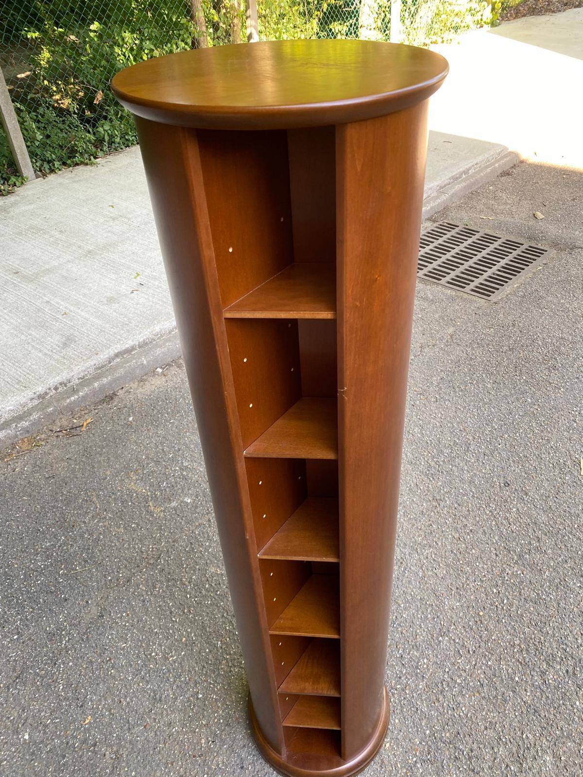 Sellette pivotante en bois