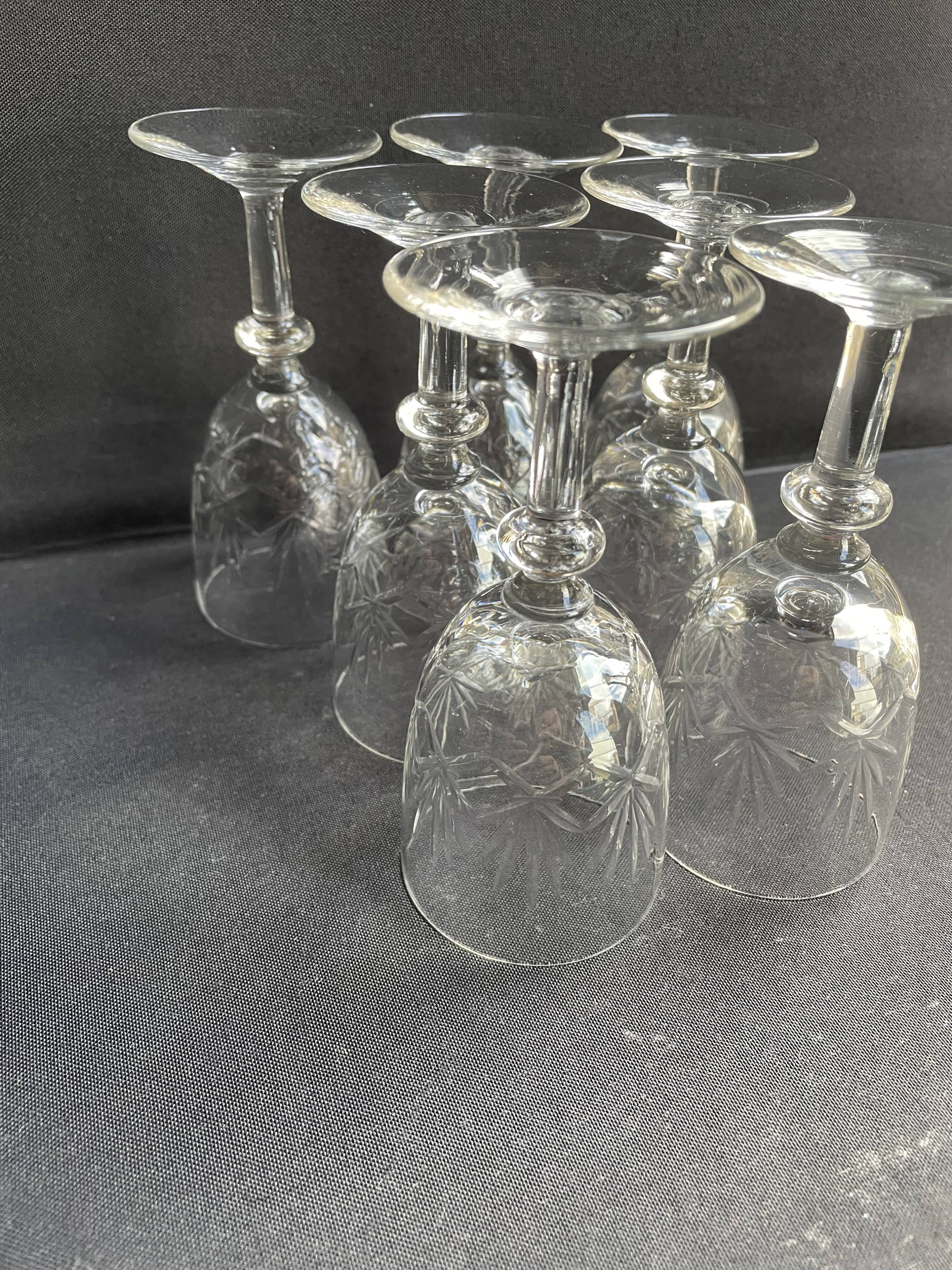 7 port glasses – Blown and cut crystal