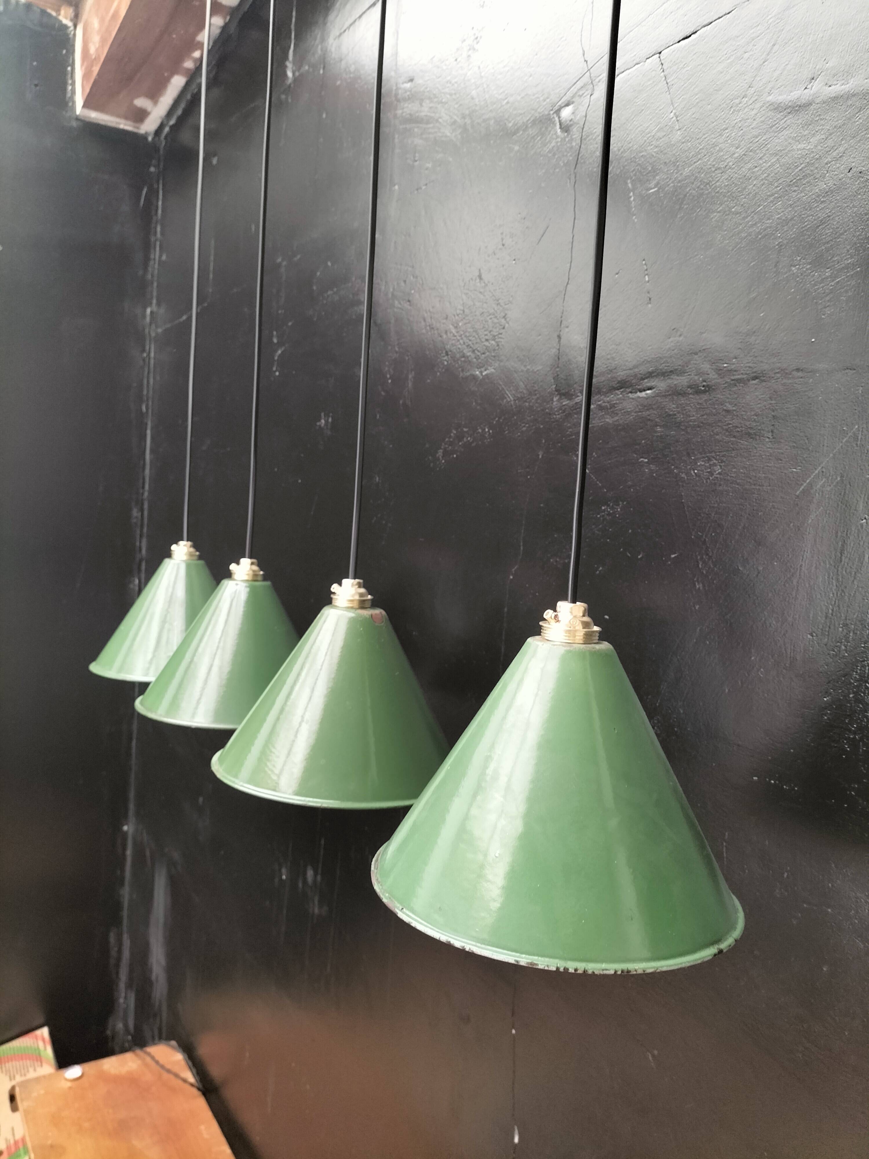 Enamelled sheet metal cone suspensions