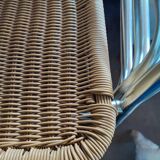 Scoubidou and aluminum chairs