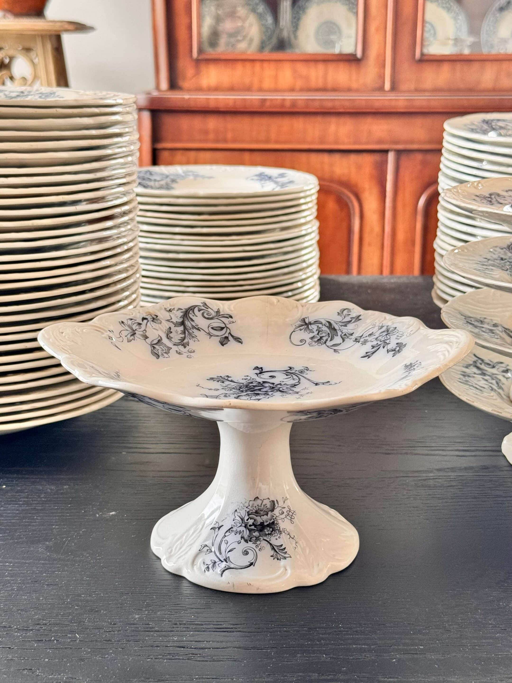 William Alsager Adderley & Co "Florentina" 98-piece service