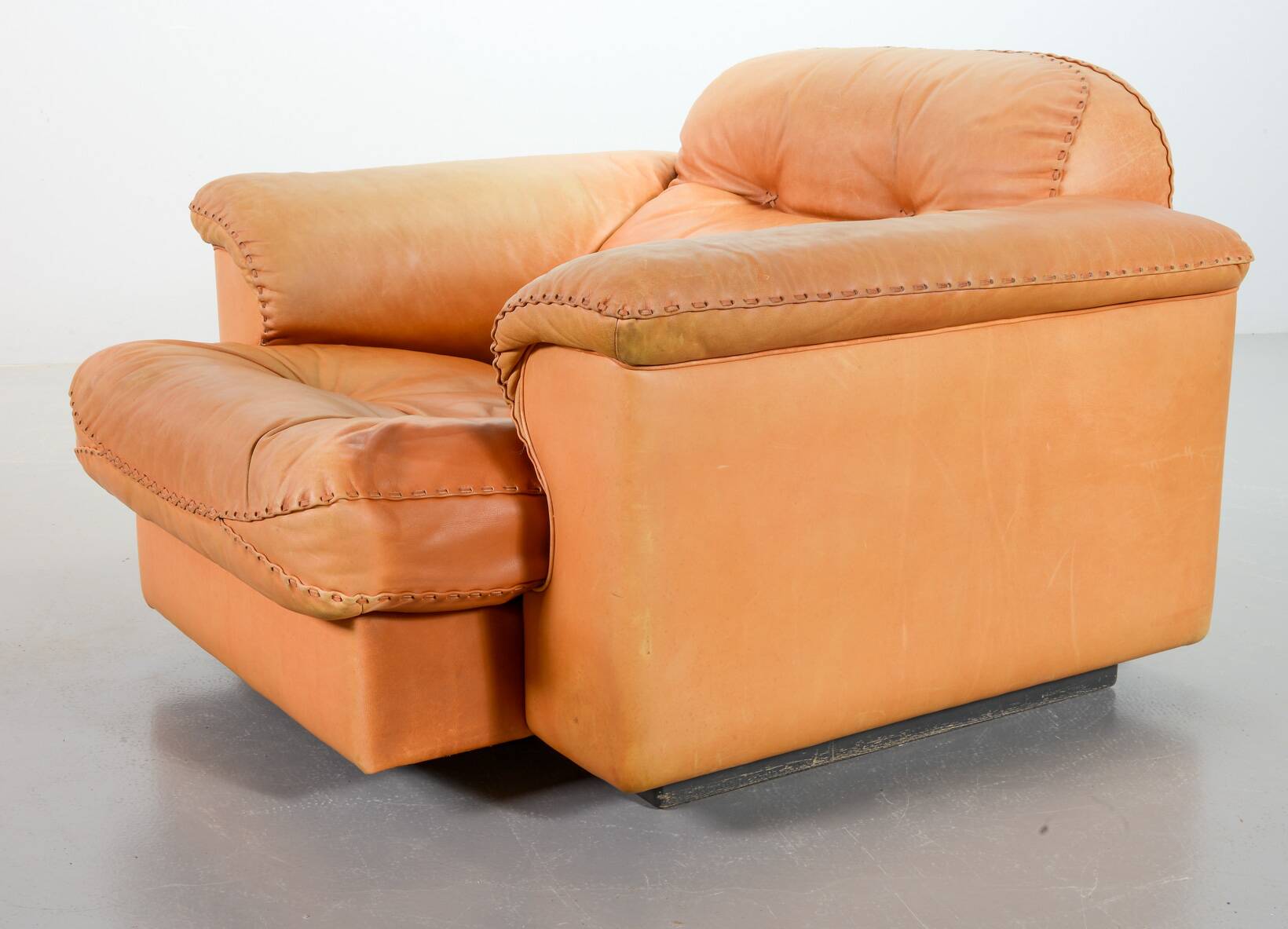 Striking De Sede DS101 Cognac Leather Lounge Chair DS17. Switzerland, 1970s
